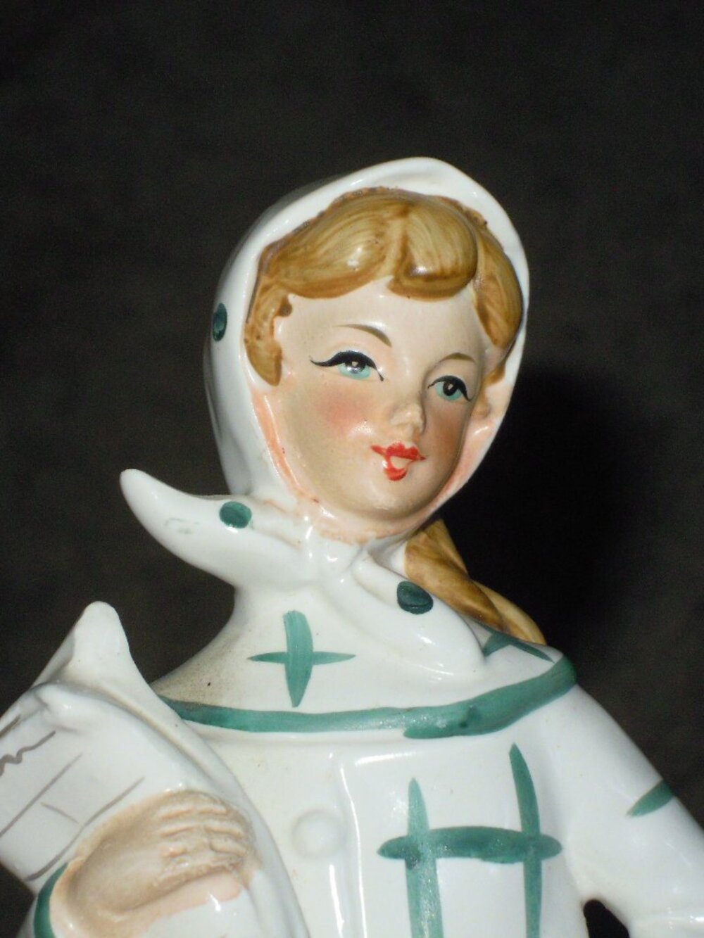 Mid Century Vintage Sonsco Japan MCM Teenage Girl w Newspaper Figurine MINT